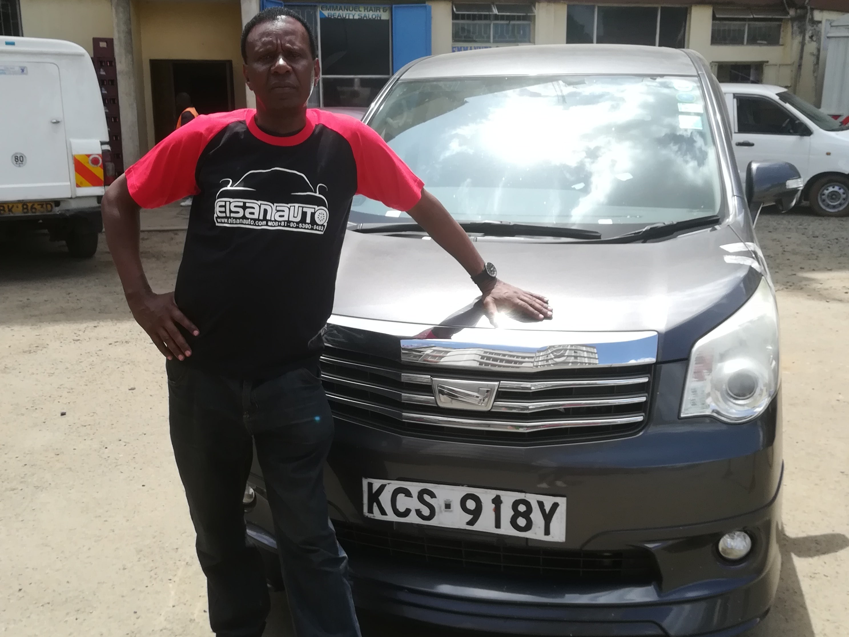Customer who purchased a car from EISAN CO.,LTD.